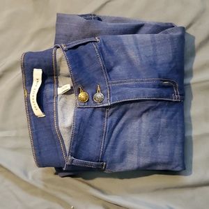 Ladies jeans 18